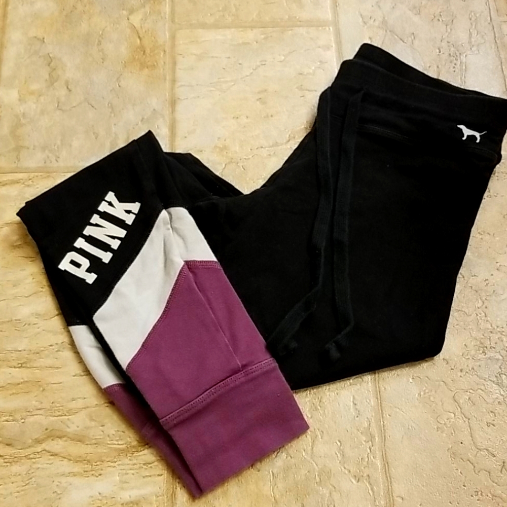 PINK yoga leggings